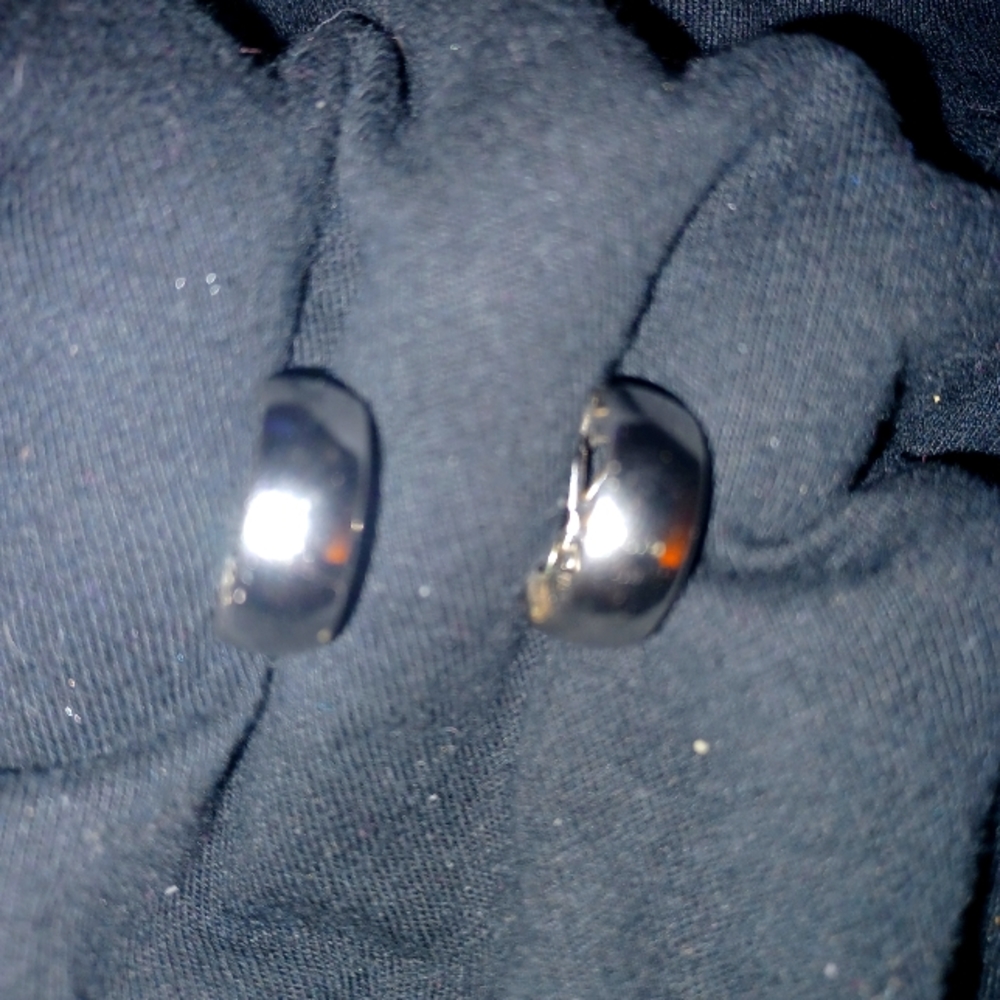 Small silver hoop earrings